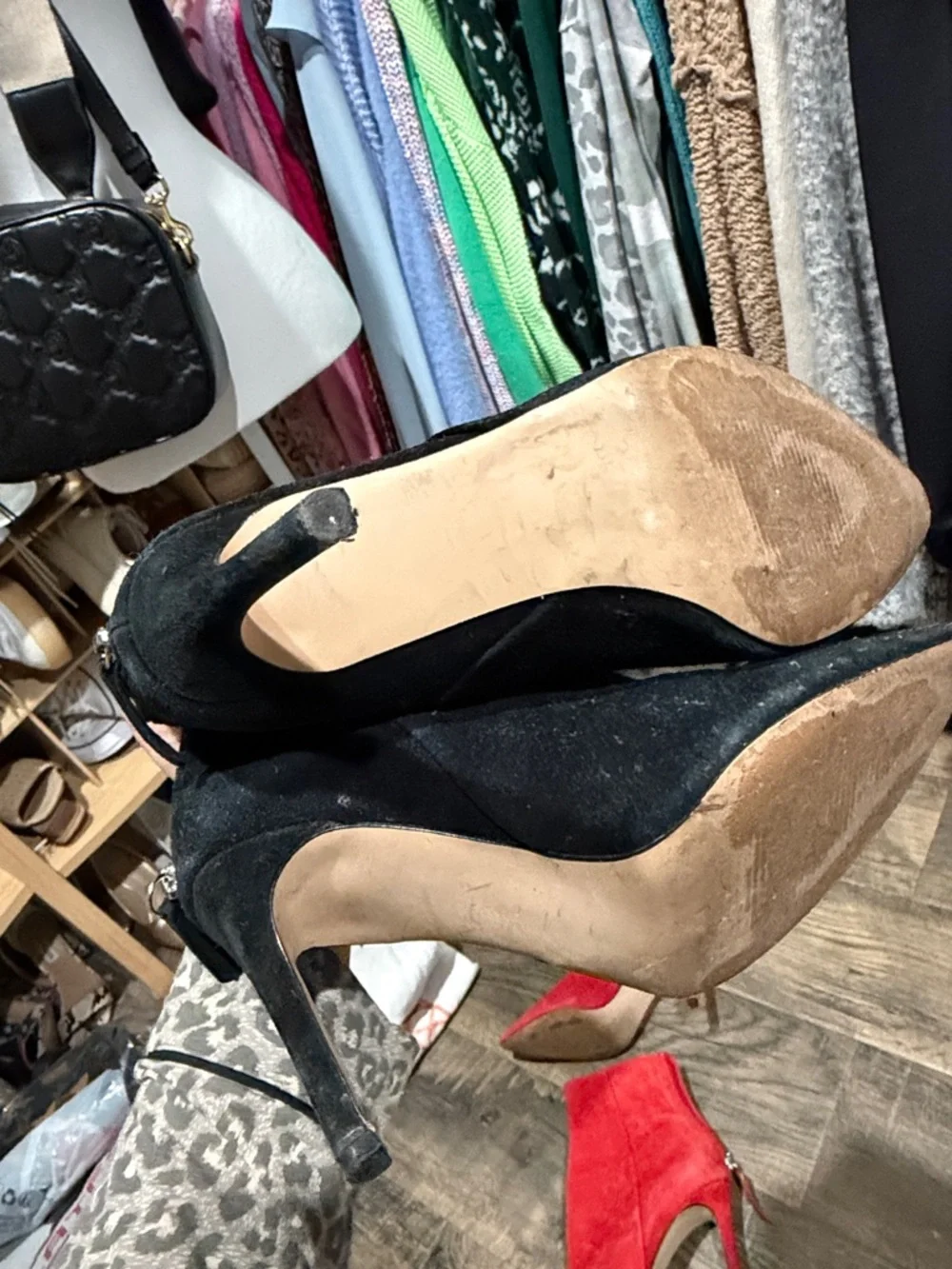 Steve Madden Carey Pointed-Toe Suede Ankle Boots - Red & Black Bundle - Picture 7 of 14